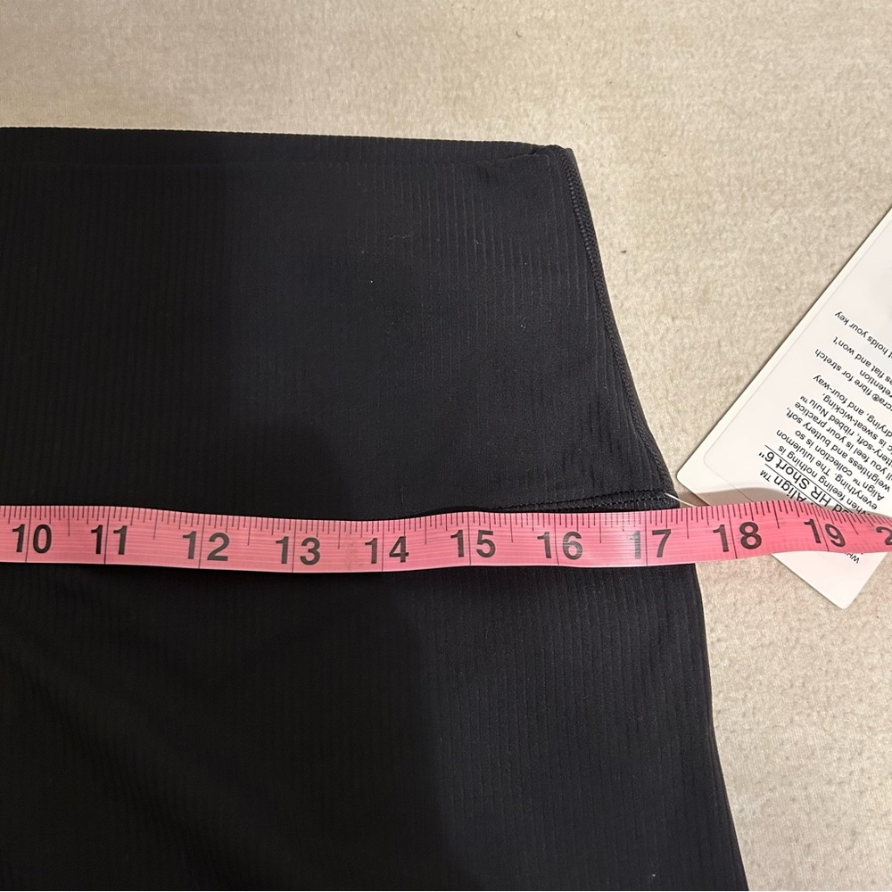 NWT Lululemon Align Hi-Rise Ribbed Short Black Size 14 Activewear Workout - Picture 7 of 10